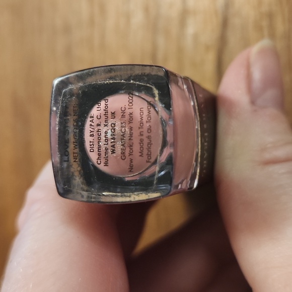 Eve Pearl Lipstick - Picture 2 of 3